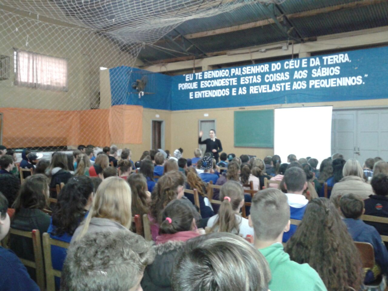 ESCOLA MAINARDO